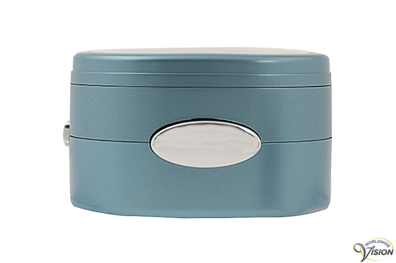 Alarm clock quartz for seniors and partially sighted with white face.