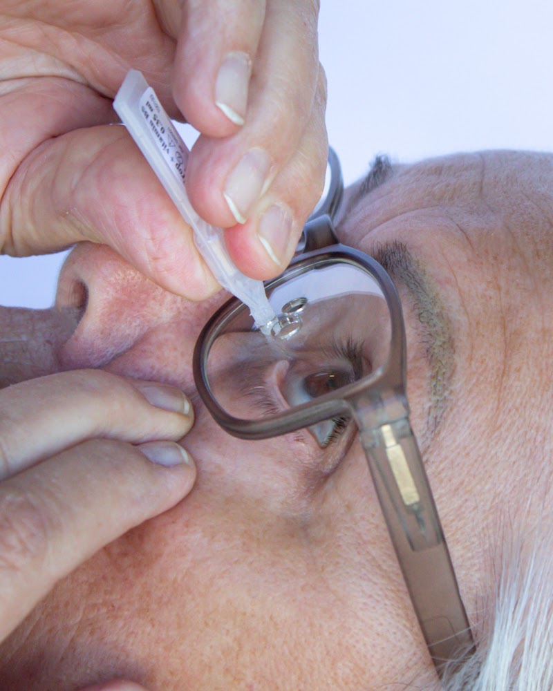 Eye drop glasses for easy dose of eye drops