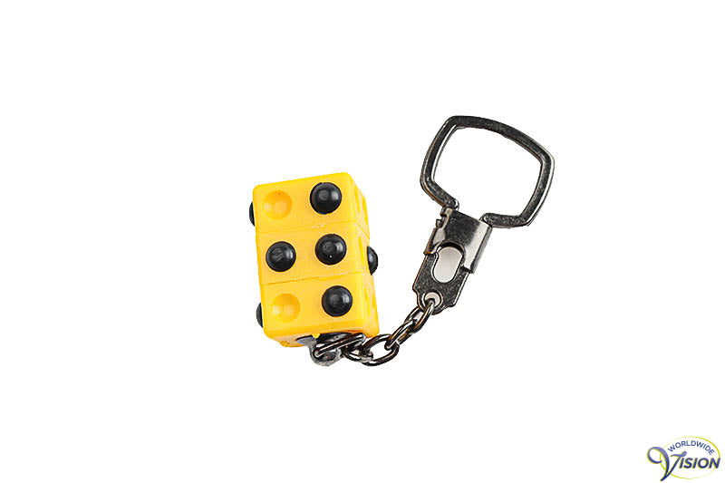 Key ring with the 6 braille dots on it