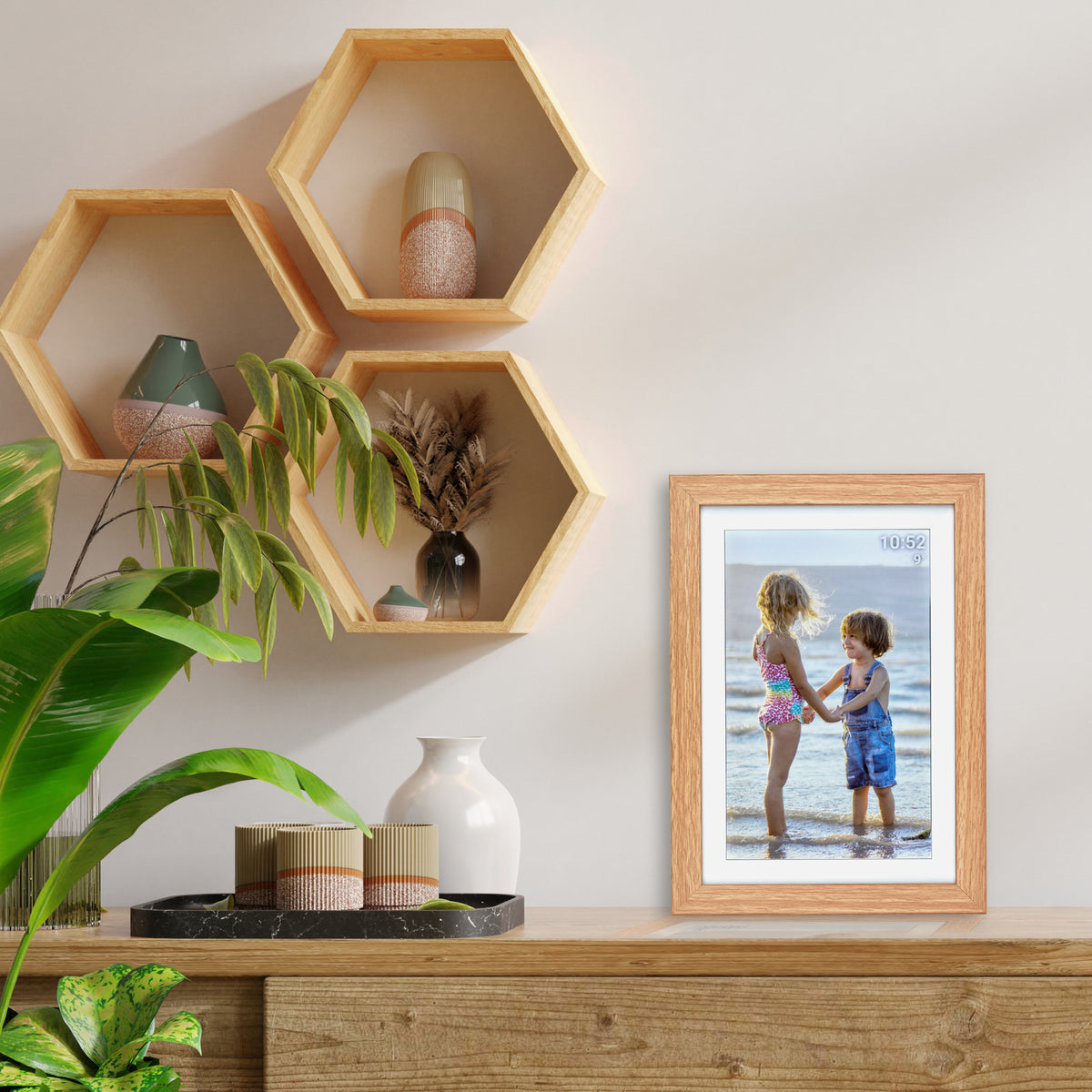 Digitale fotoframe met Frameo-app Hout