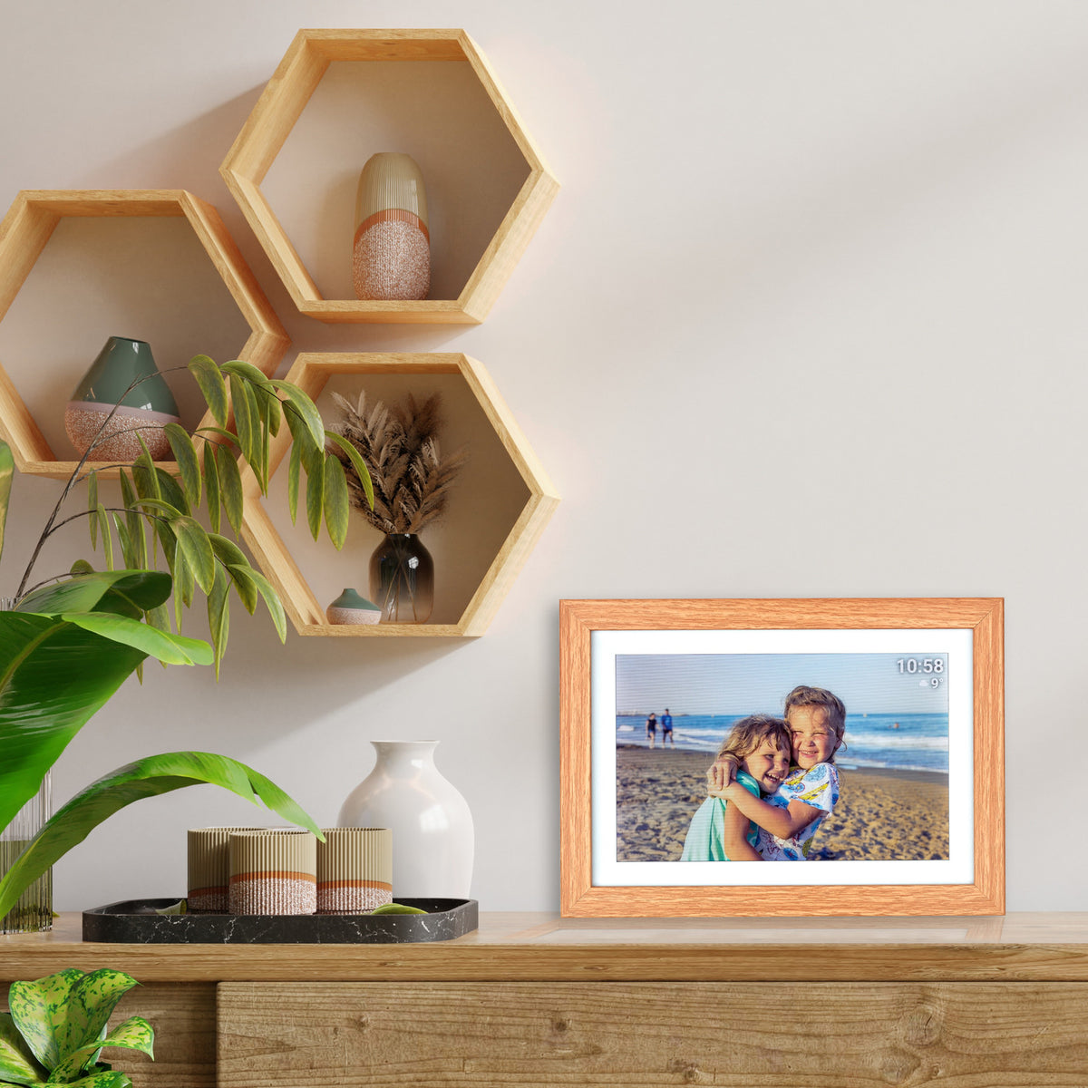 Digitale fotoframe met Frameo-app Hout